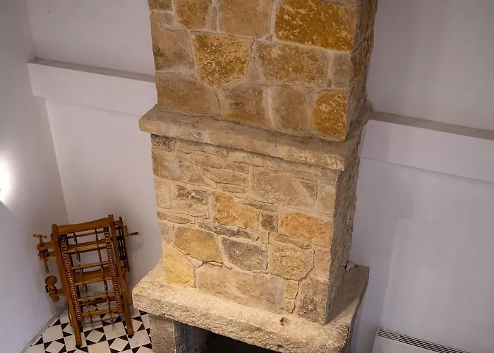 вяра, надежда, любов Konukevi Neofit Rilski